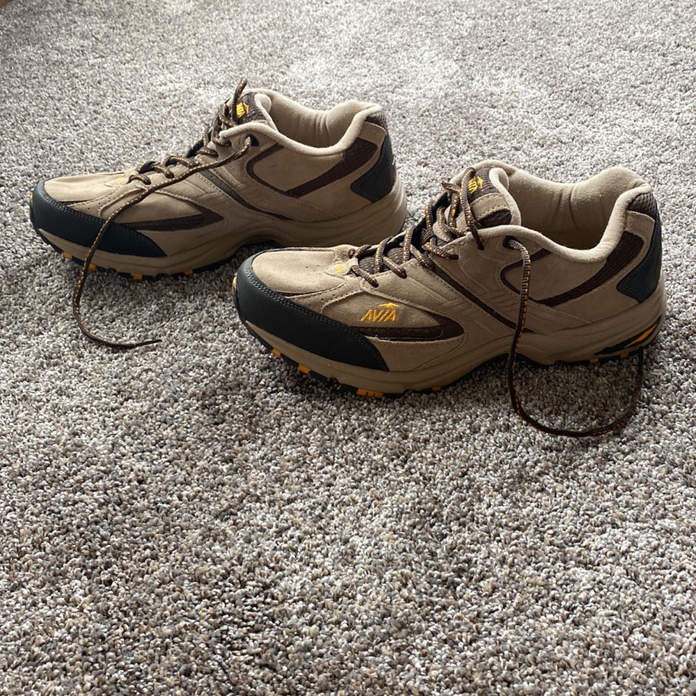 Avia 335 Archrocker shoes